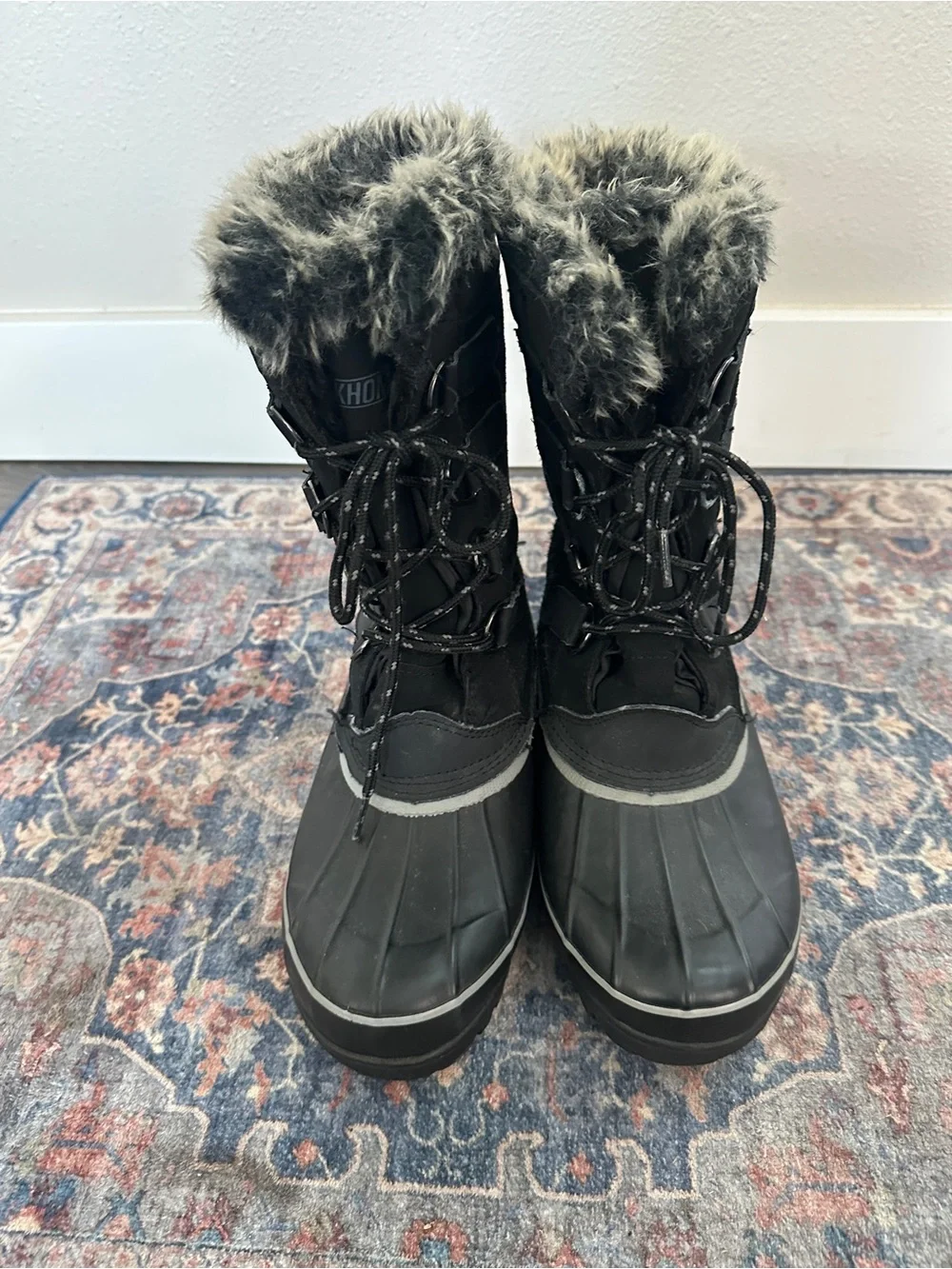 Khombu Black Faux Fur Lined Lace-Up Winter Boots
